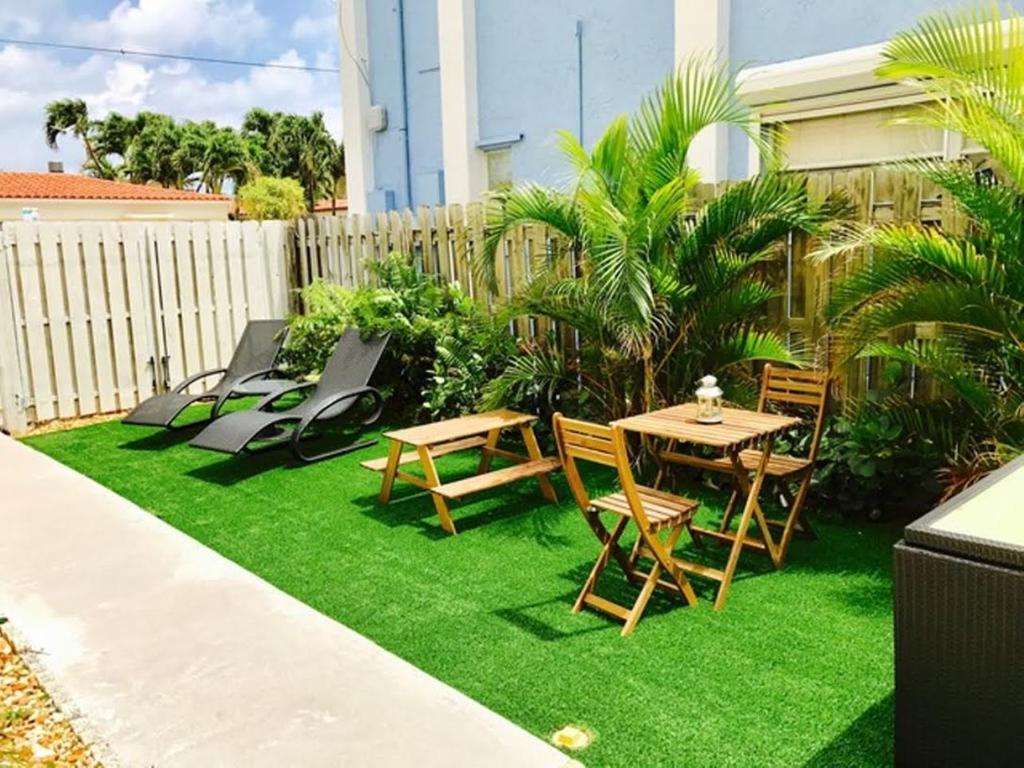 Hollywood Beachfront House Экстерьер фото
