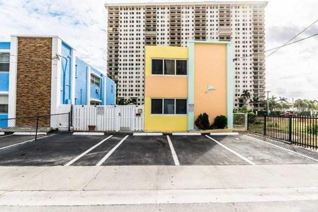 Hollywood Beachfront House Экстерьер фото